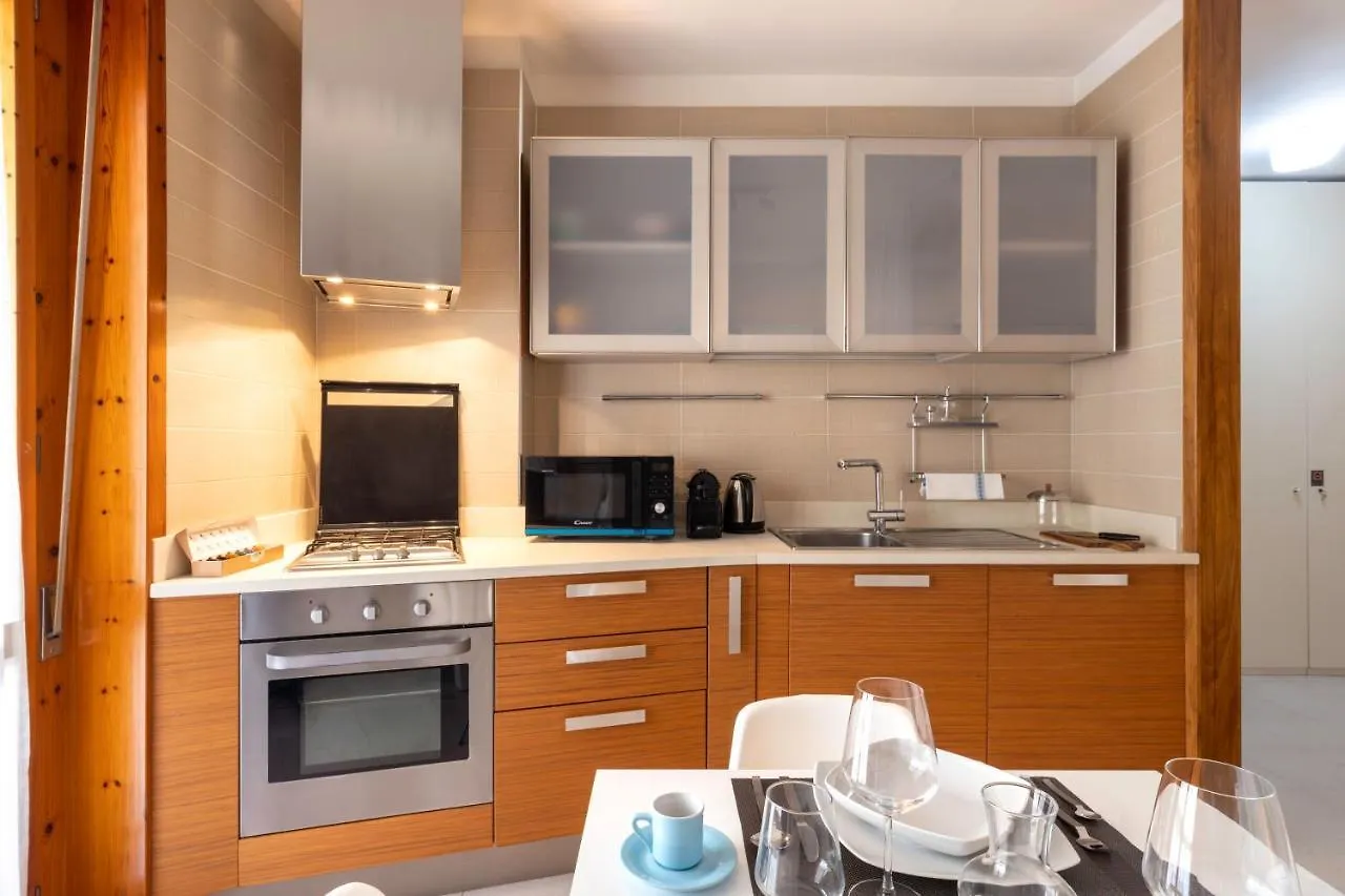 Ice Apartment - Free Wifi Quartu Sant'Elena Italy