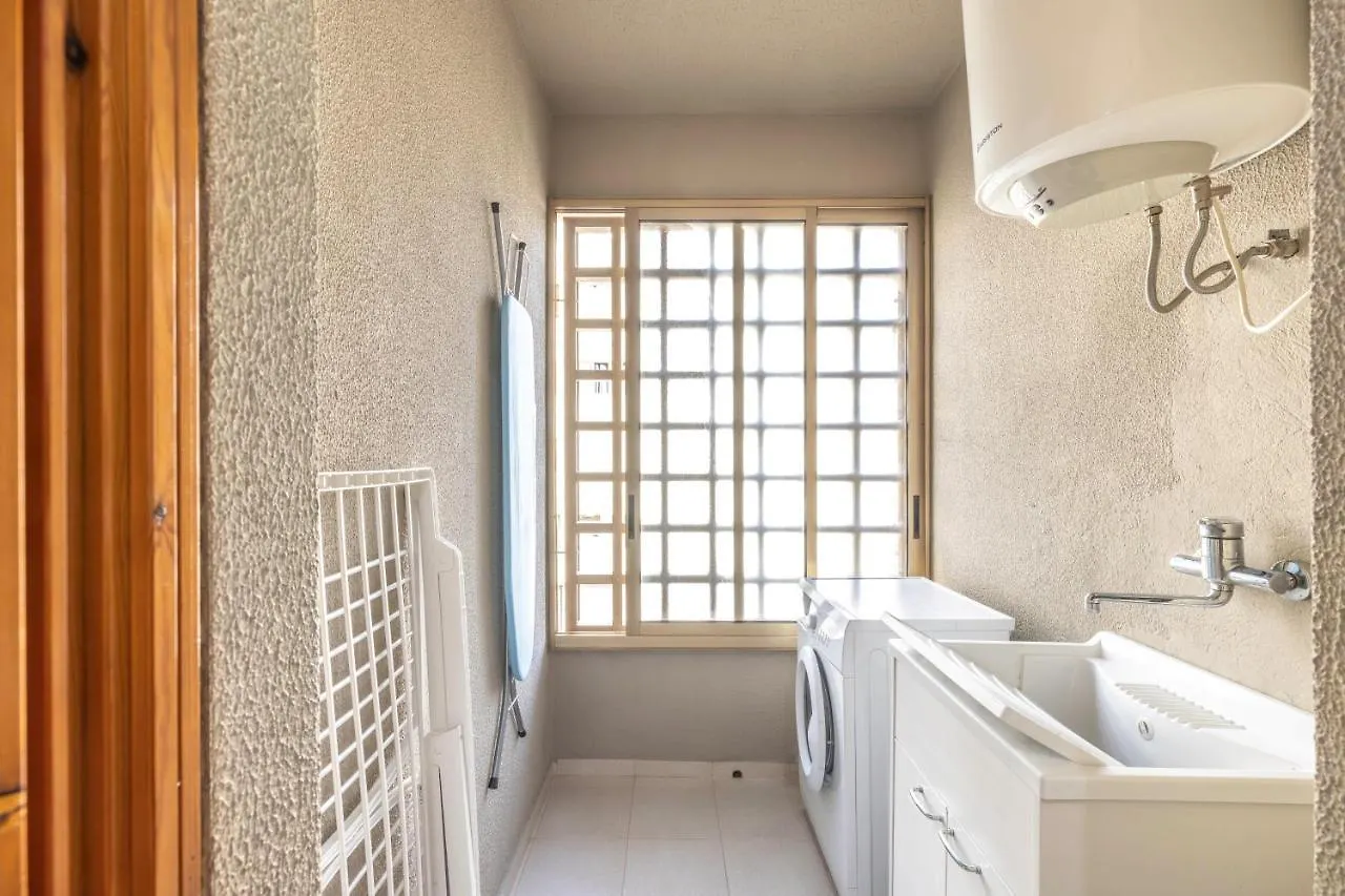Ice Apartment - Free Wifi Quartu Sant'Elena